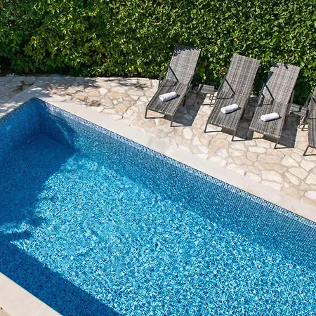 Badi By Interhome * Malinska