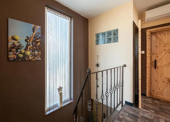 Badi By Interhome * Малинска