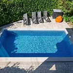 Badi By Interhome Case de vacanță Malinska